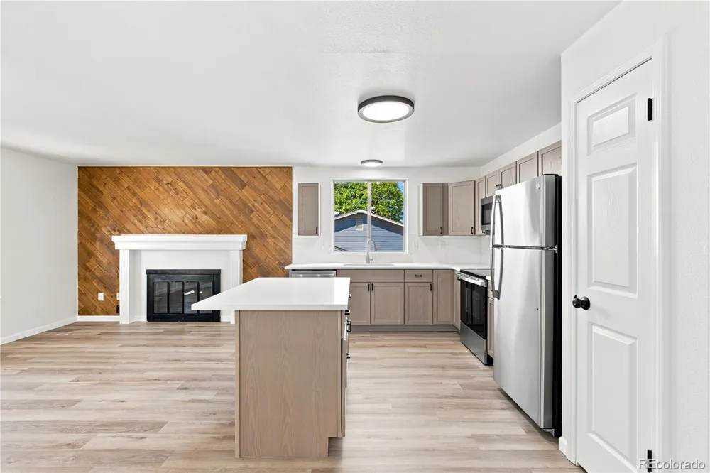 1498 S Bahama Street Aurora, CO 80017