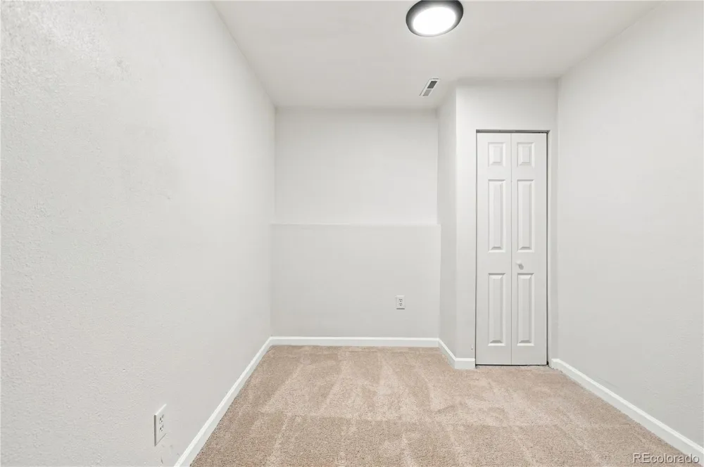 1498 S Bahama Street Aurora, CO 80017