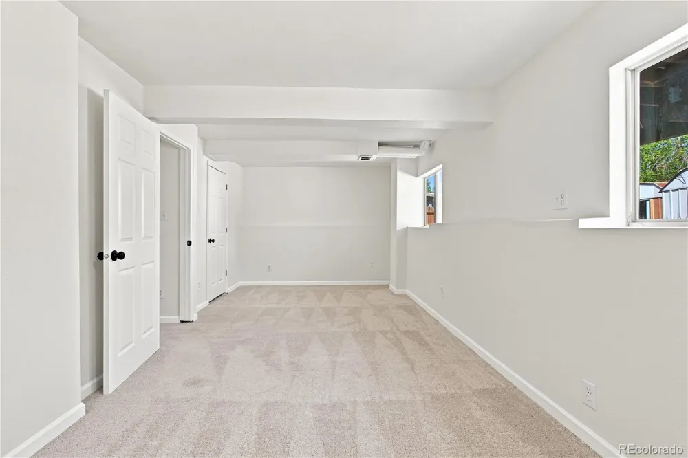 1498 S Bahama Street Aurora, CO 80017