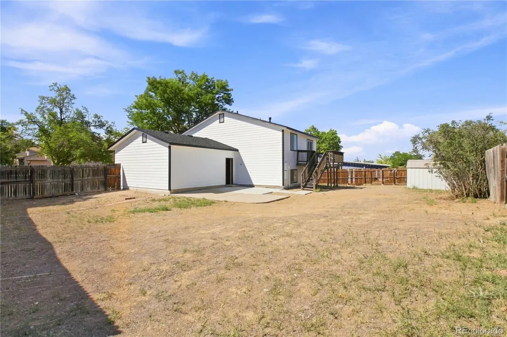 1498 S Bahama Street Aurora, CO 80017