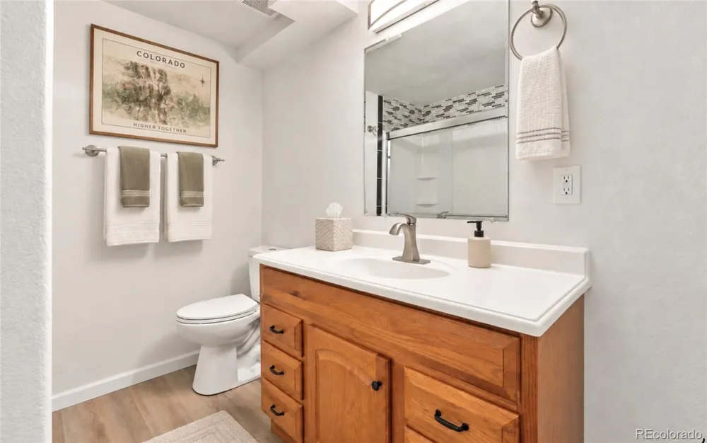 1498 S Bahama Street Aurora, CO 80017
