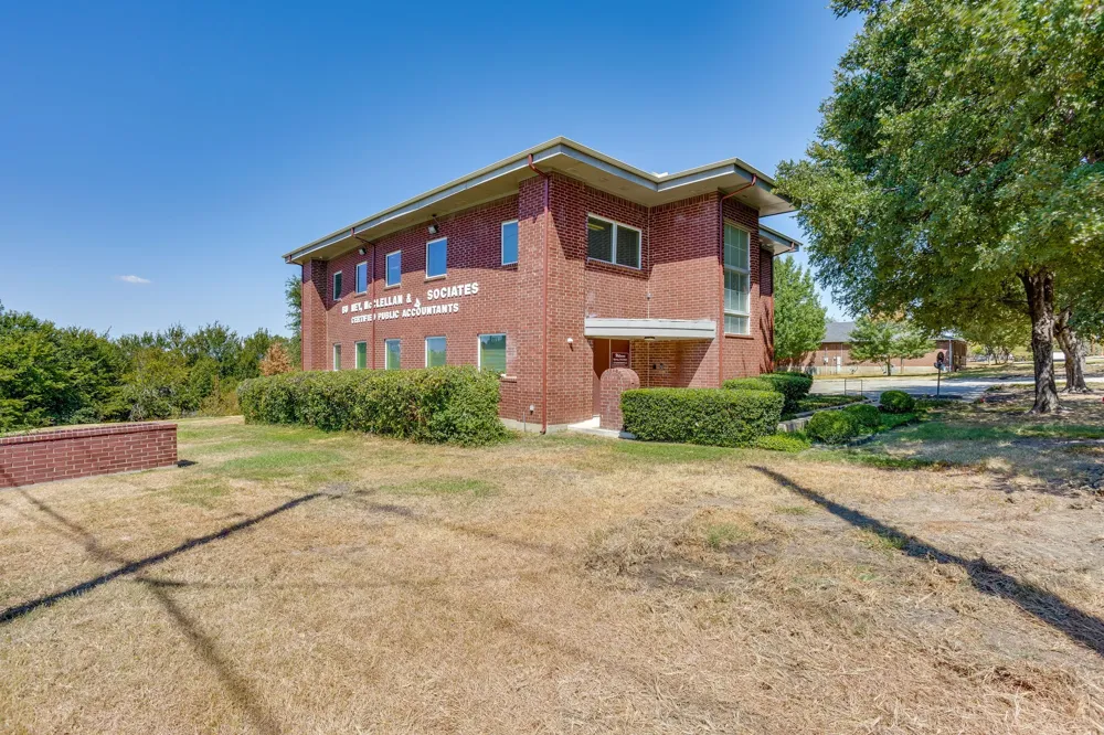 1415 E Belt Line Road Carrollton, TX 75006