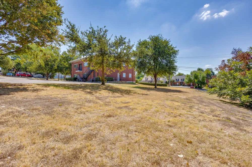 1415 E Belt Line Road Carrollton, TX 75006
