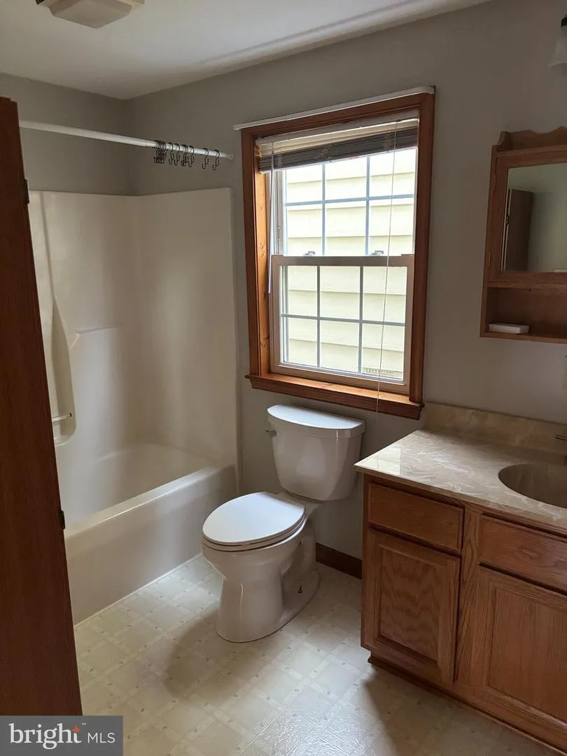 526 GREEN STREET Royersford, PA 19468
