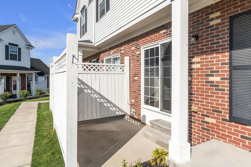 2703 Riversedge Drive #106 Saline, MI 48176