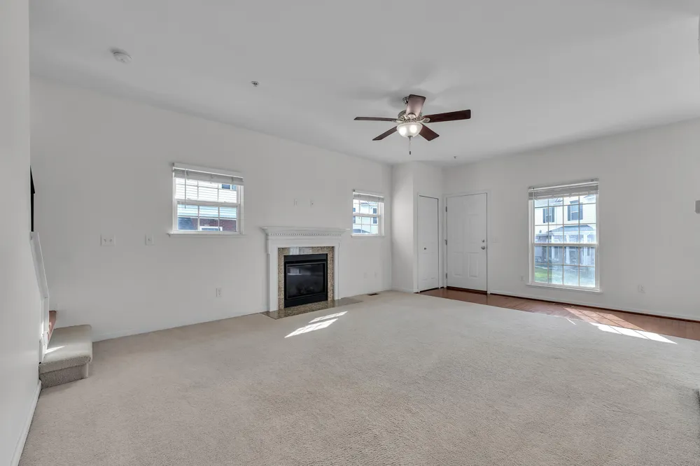 2703 Riversedge Drive #106 Saline, MI 48176