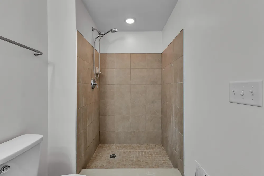 2703 Riversedge Drive #106 Saline, MI 48176