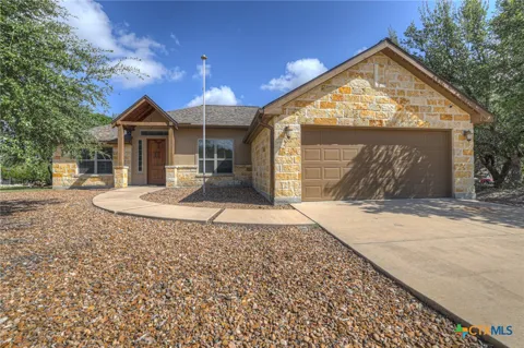 1184 Summit Bluff