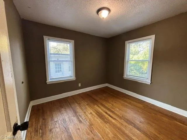 1010 Logan Street Greensboro, NC 27406