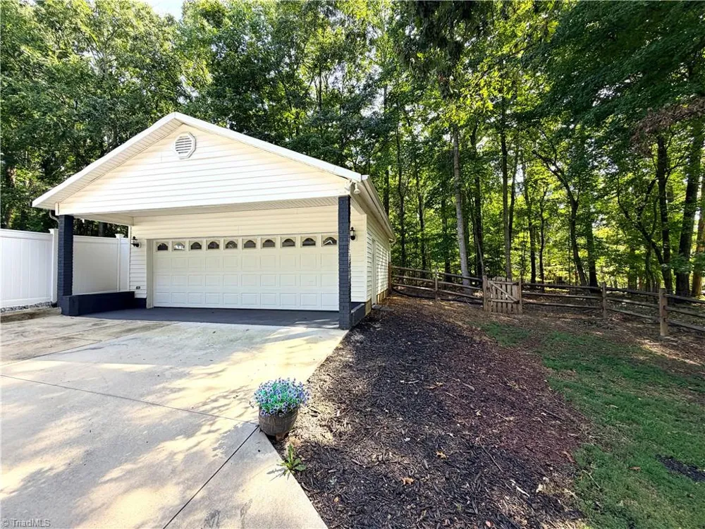 3950 Cole Avenue High Point, NC 27265