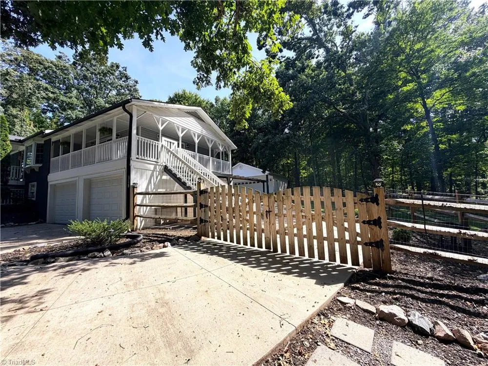 3950 Cole Avenue High Point, NC 27265