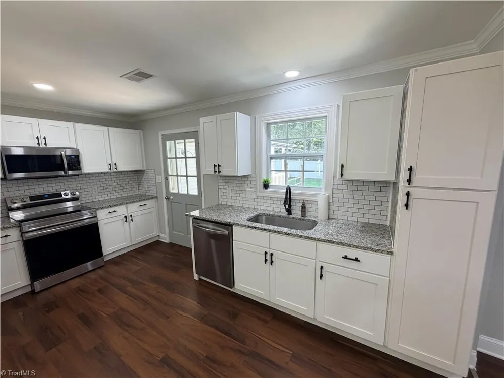 3950 Cole Avenue High Point, NC 27265