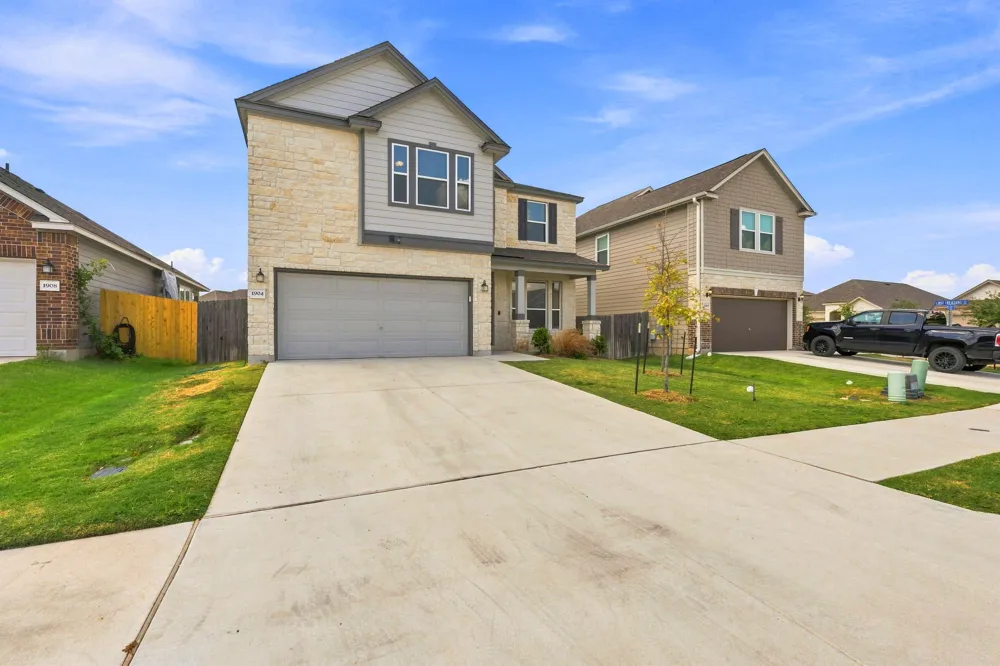 1904 Red Berry Pass Georgetown, TX 78628