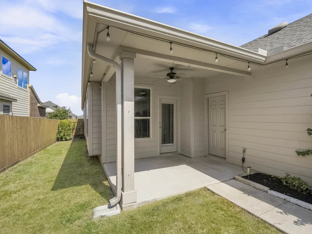 8149 Daisy Cutter Crossing Georgetown, TX 78626
