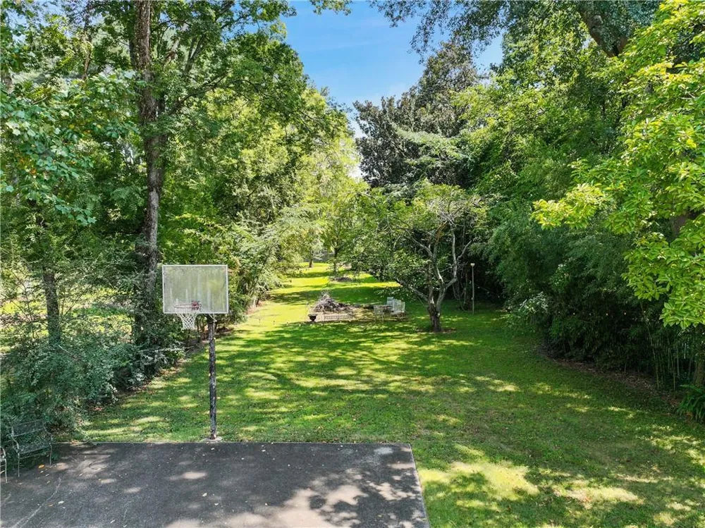 1741 Meadowdale Avenue NE Atlanta, GA 30306