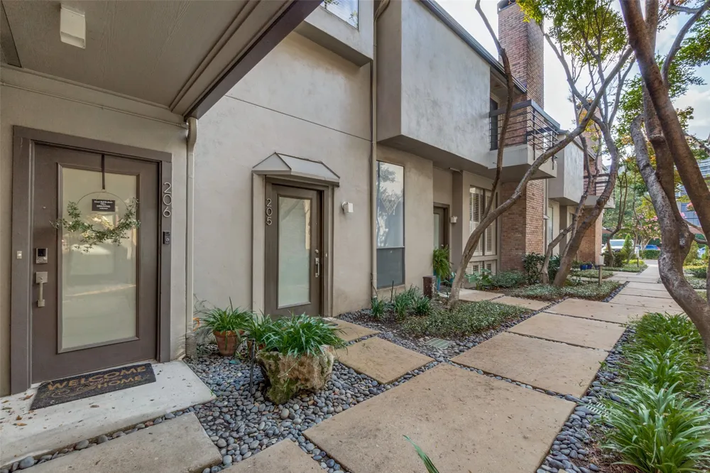 3944 Buena Vista Street #206 Dallas, TX 75204