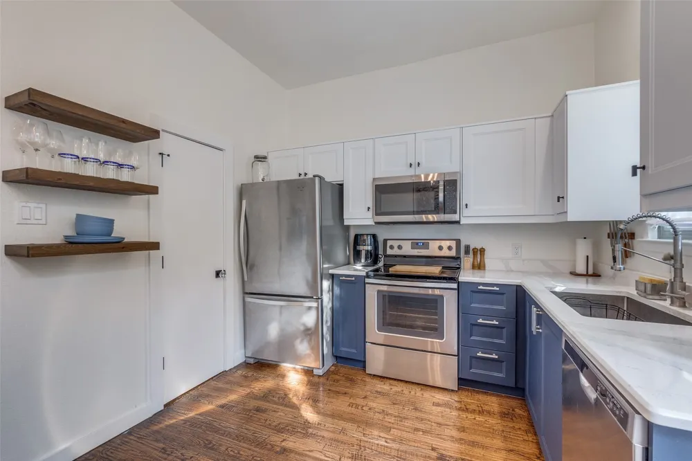 3944 Buena Vista Street #206 Dallas, TX 75204