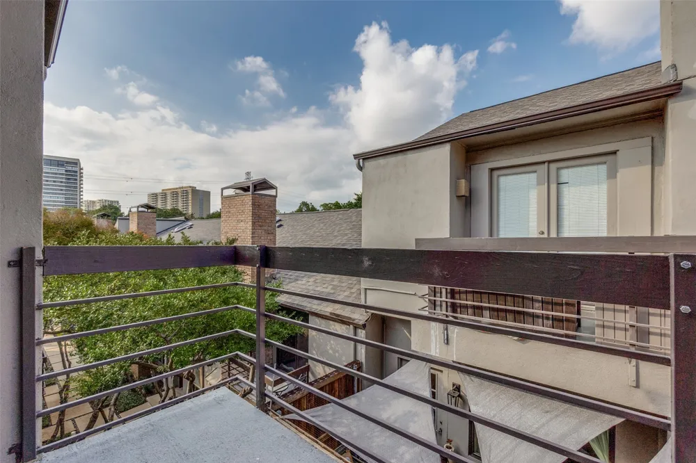 3944 Buena Vista Street #206 Dallas, TX 75204