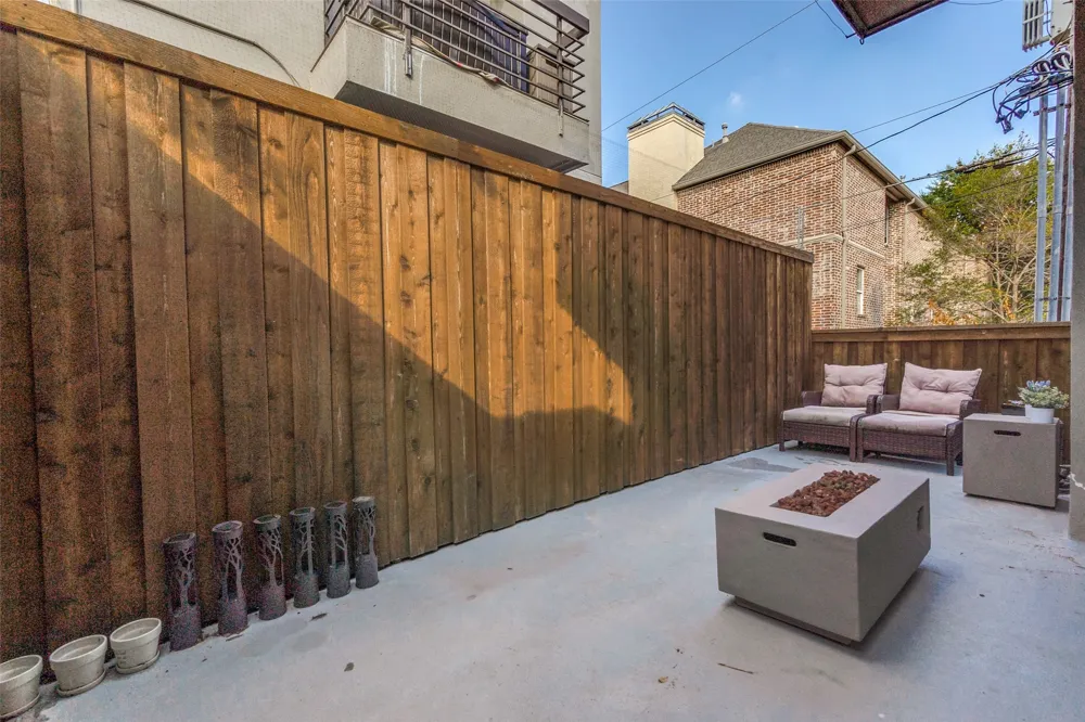 3944 Buena Vista Street #206 Dallas, TX 75204