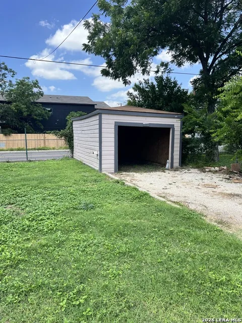 319 HARDING PL Unit 2 San Antonio, TX 78203