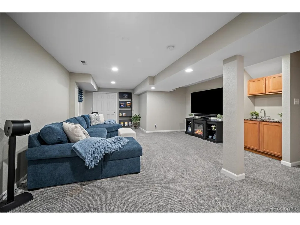 8439 Devinney Court Arvada, CO 80005