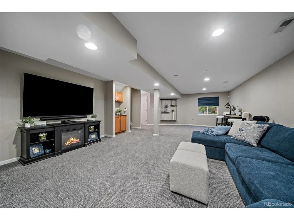 8439 Devinney Court Arvada, CO 80005