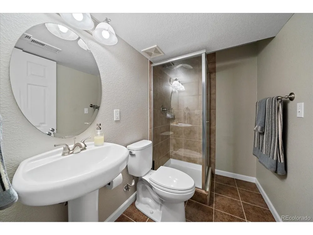 8439 Devinney Court Arvada, CO 80005