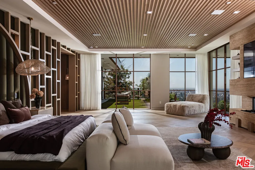 1465 Donhill Drive Beverly Hills, CA 90210