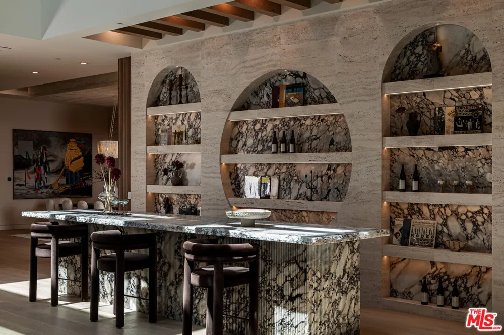 1465 Donhill Drive Beverly Hills, CA 90210