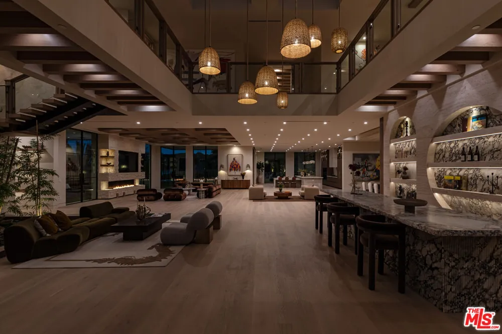 1465 Donhill Drive Beverly Hills, CA 90210