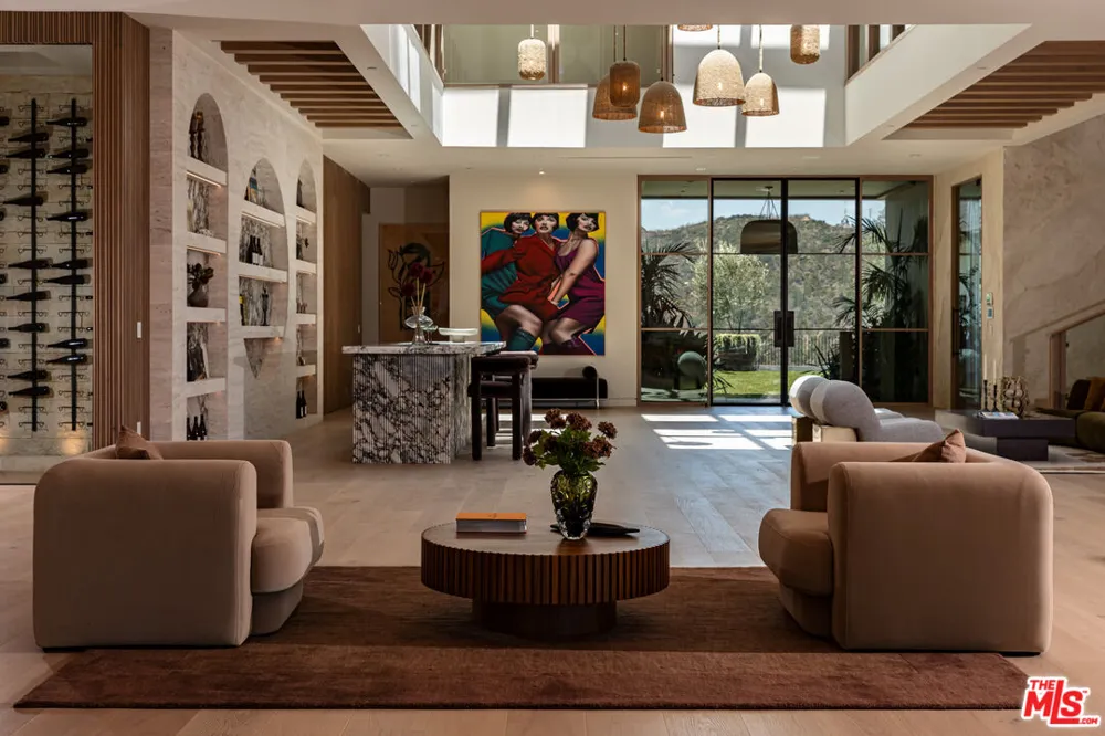 1465 Donhill Drive Beverly Hills, CA 90210