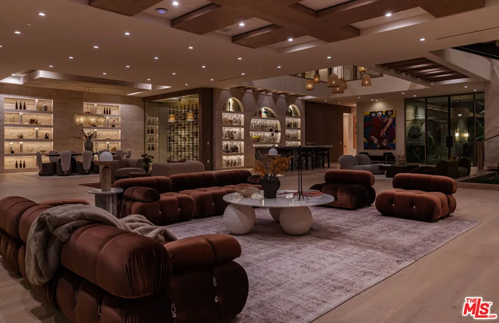 1465 Donhill Drive Beverly Hills, CA 90210