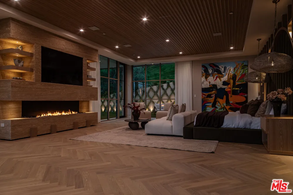 1465 Donhill Drive Beverly Hills, CA 90210