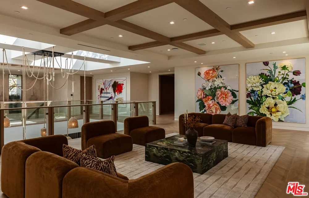 1465 Donhill Drive Beverly Hills, CA 90210