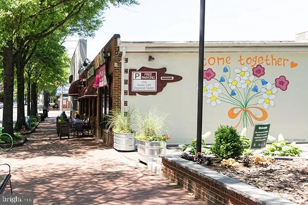 202 S VIRGINIA AVENUE #73 Falls Church, VA 22046