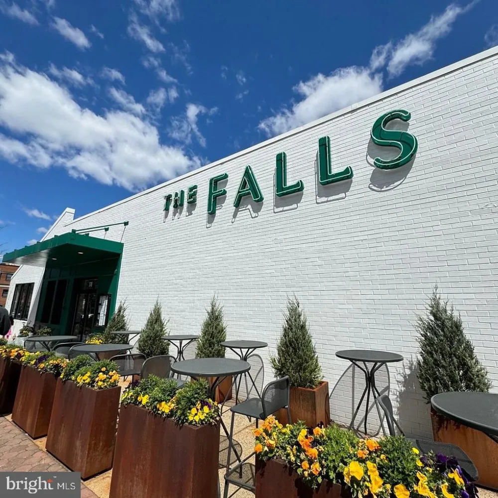 202 S VIRGINIA AVENUE #73 Falls Church, VA 22046