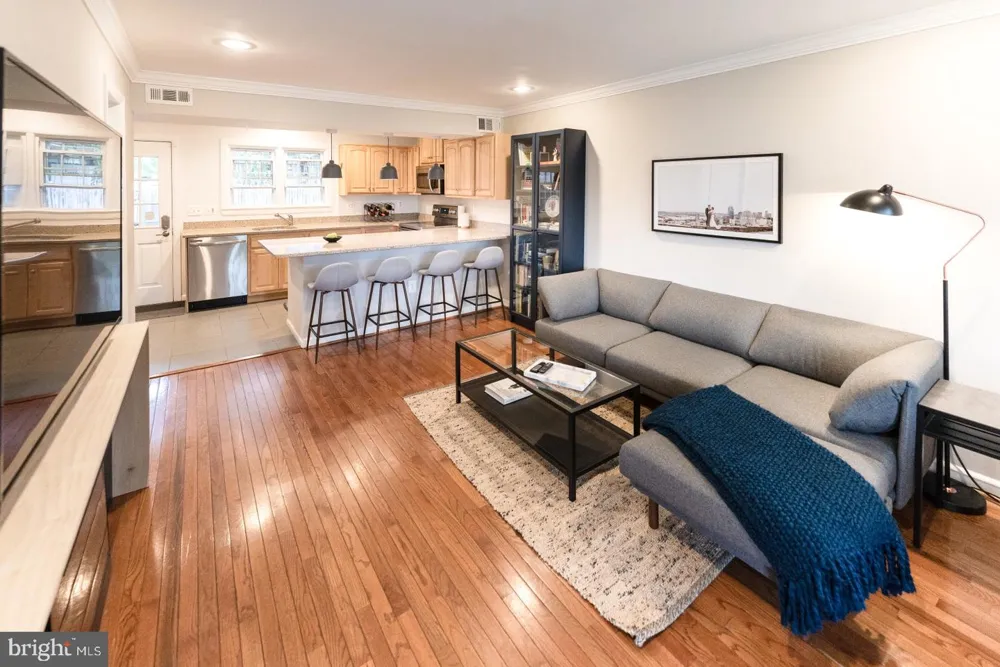 202 S VIRGINIA AVENUE #73 Falls Church, VA 22046