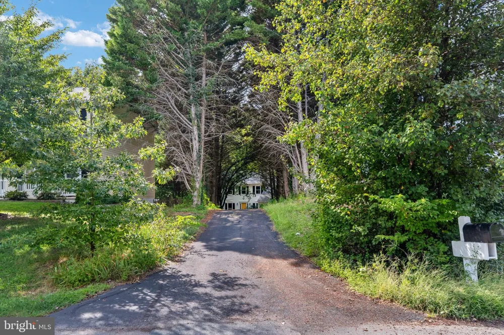 10224 HAMPTON Fredericksburg, VA 22408