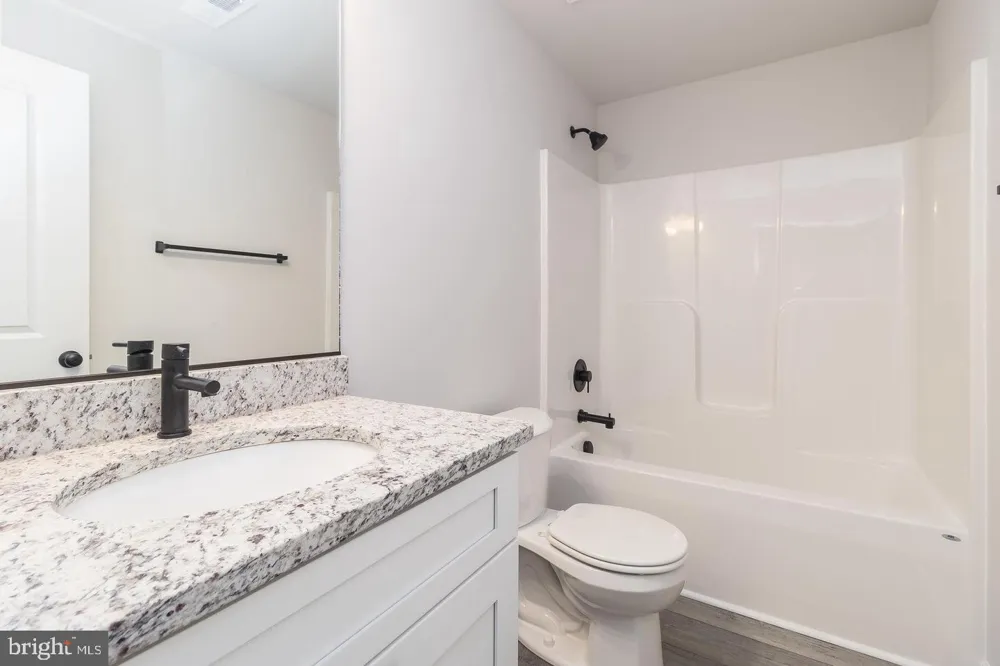 215 MANSFIELD STREET Fredericksburg, VA 22408