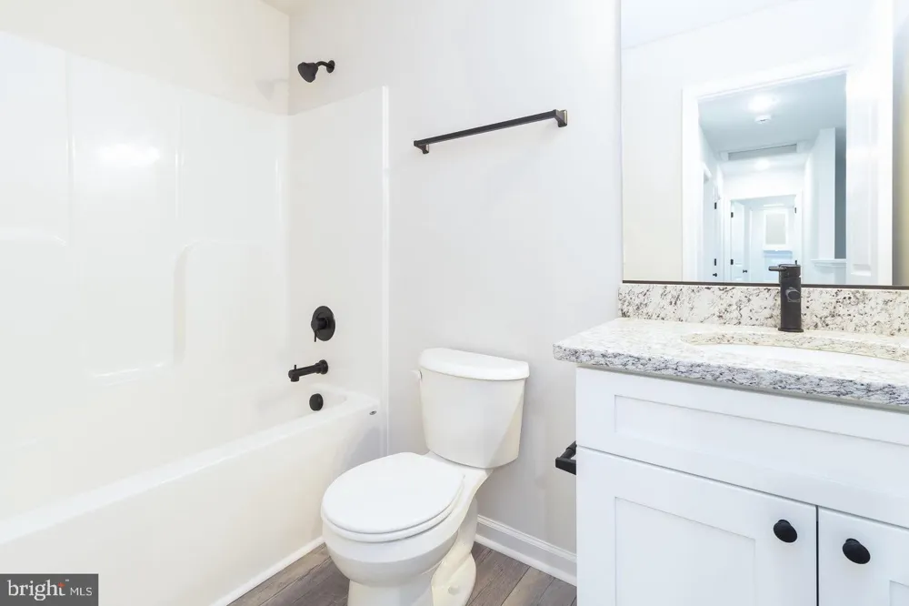 215 MANSFIELD STREET Fredericksburg, VA 22408