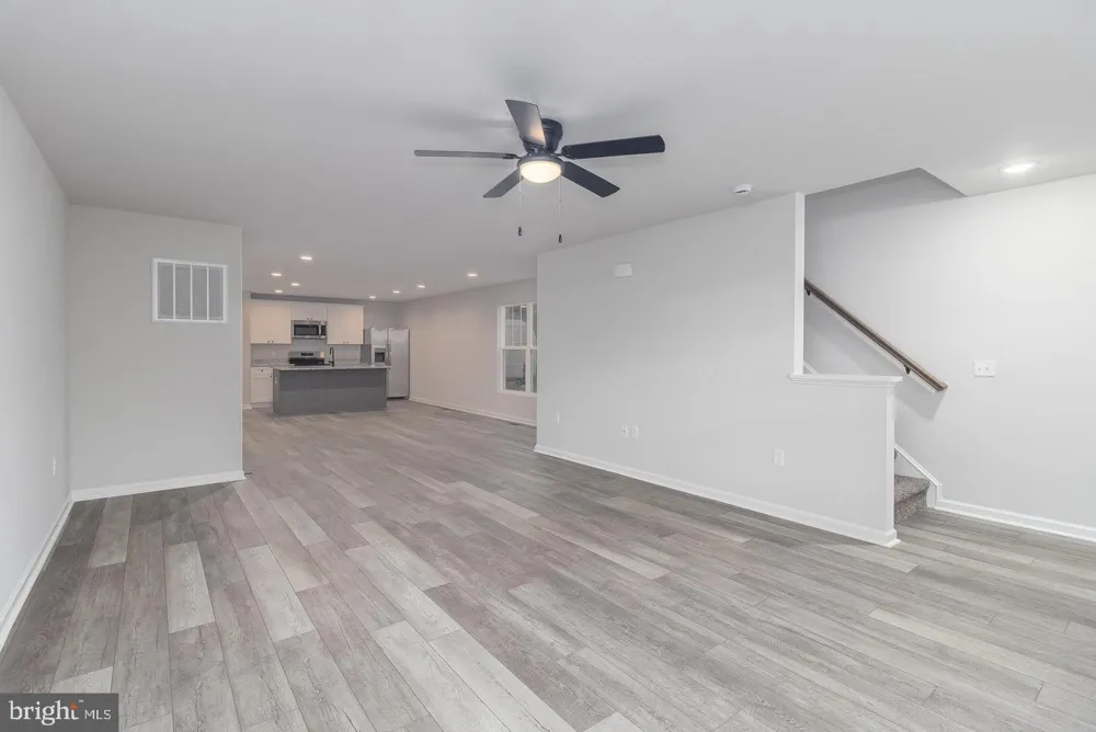 215 MANSFIELD STREET Fredericksburg, VA 22408