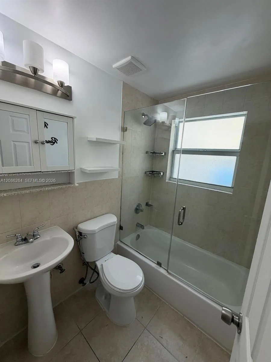 412 SW 10th Ave #4 Miami, FL 33130