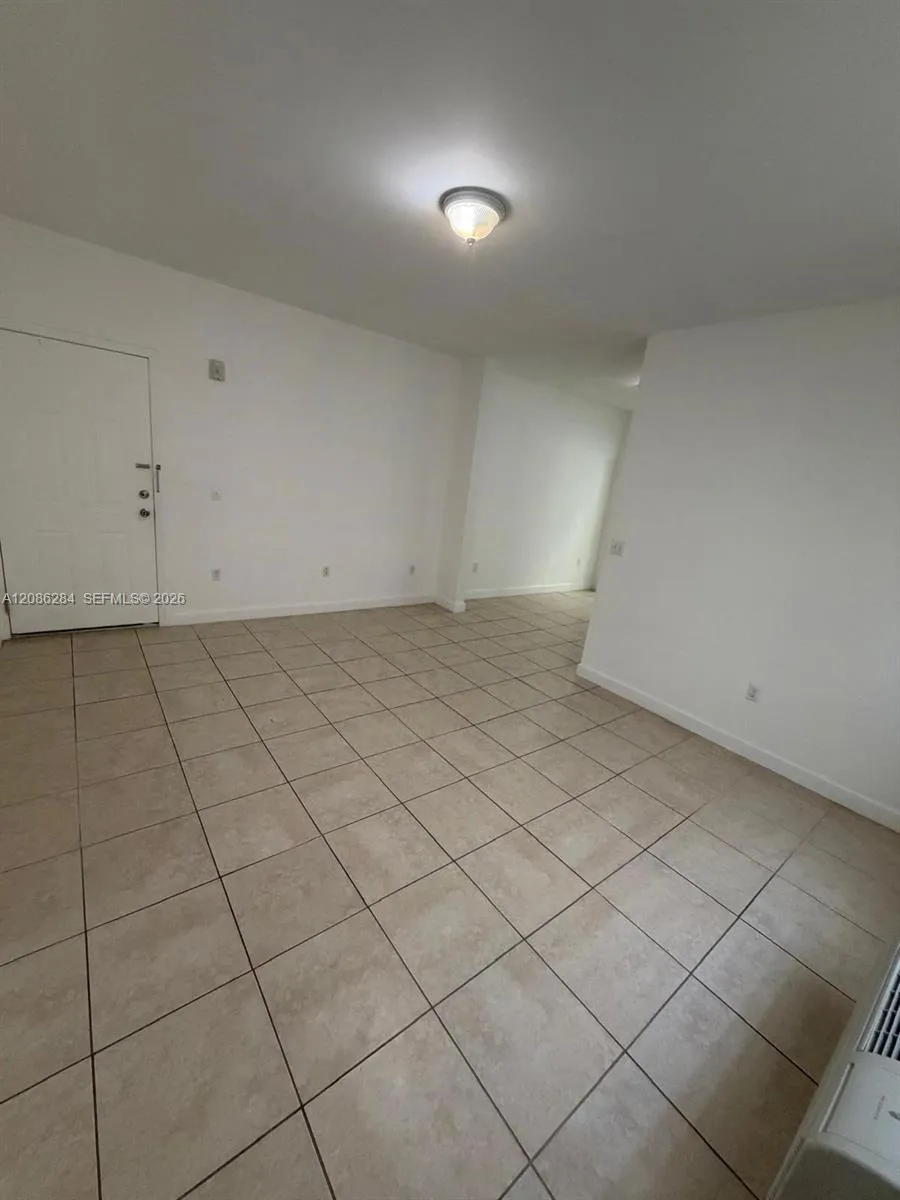 412 SW 10th Ave #4 Miami, FL 33130