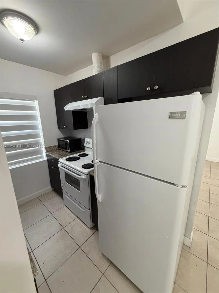 412 SW 10th Ave #4 Miami, FL 33130