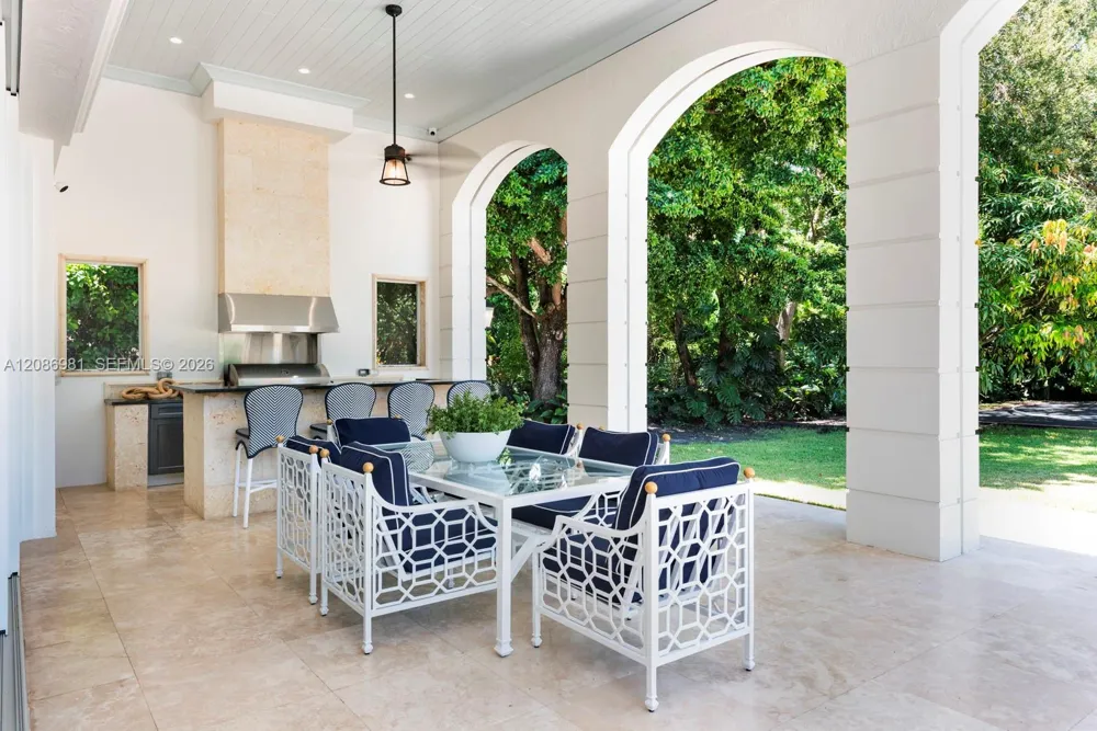 6045 SW 106th St Pinecrest, FL 33156