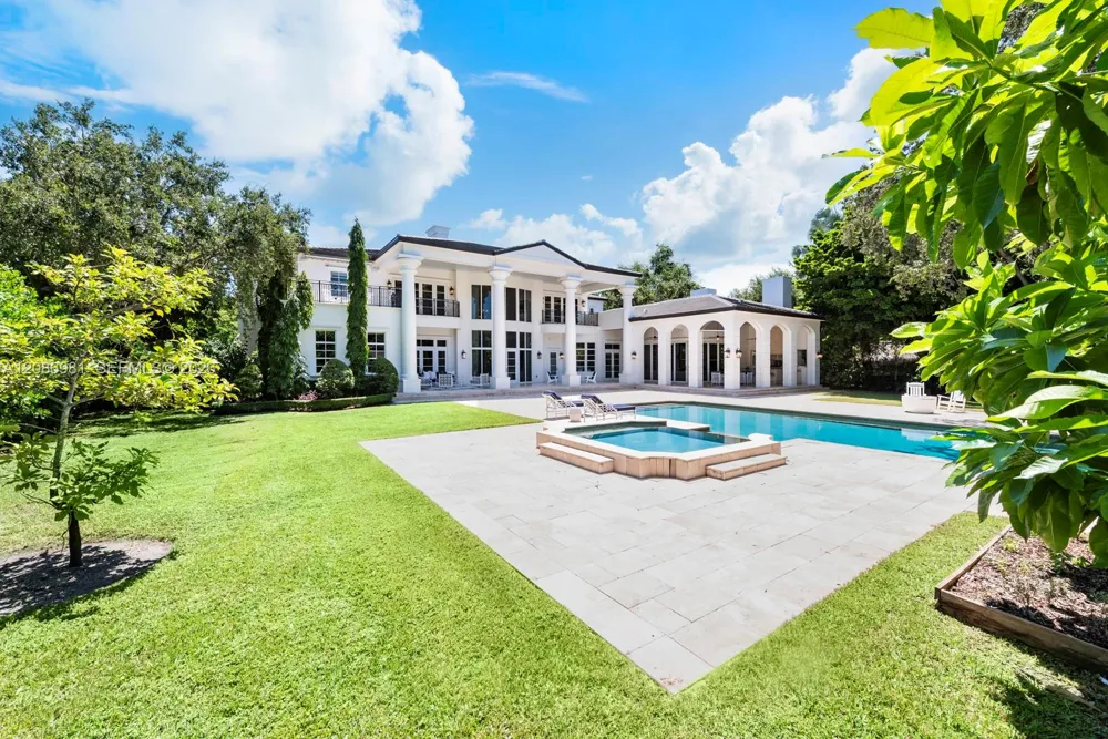 6045 SW 106th St Pinecrest, FL 33156