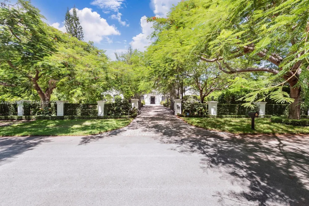 6045 SW 106th St Pinecrest, FL 33156