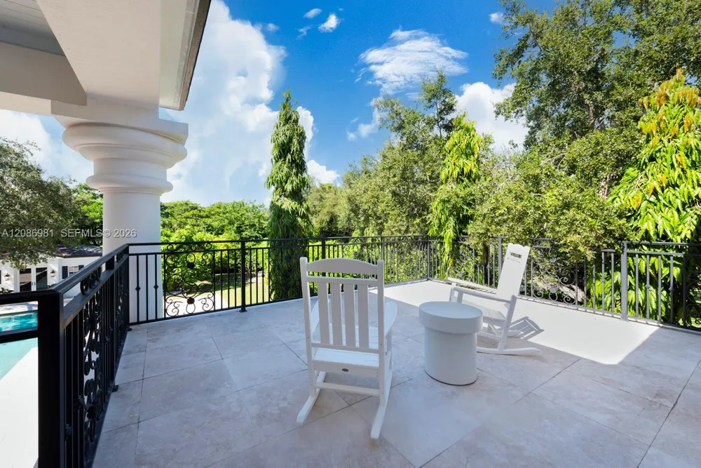 6045 SW 106th St Pinecrest, FL 33156