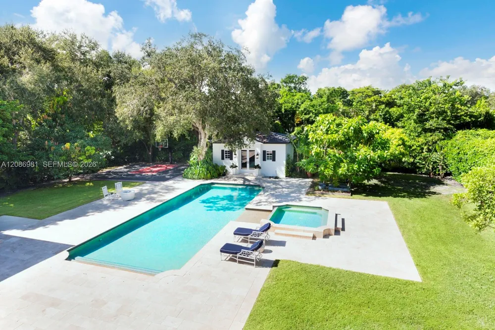 6045 SW 106th St Pinecrest, FL 33156