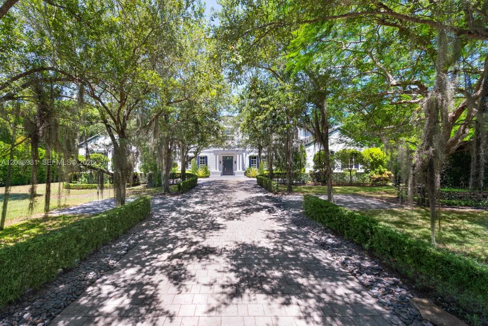 6045 SW 106th St Pinecrest, FL 33156